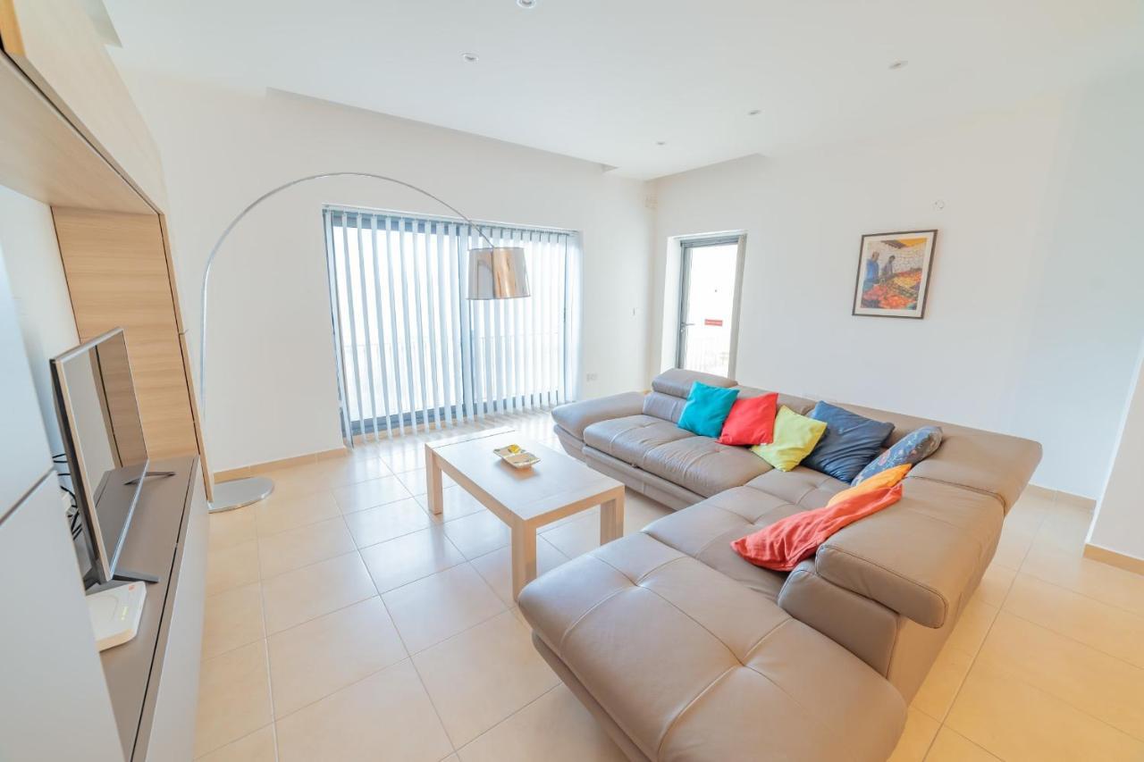 Luxury Seaview & Pool-Hosted By Sweetstay Mellieħa Buitenkant foto