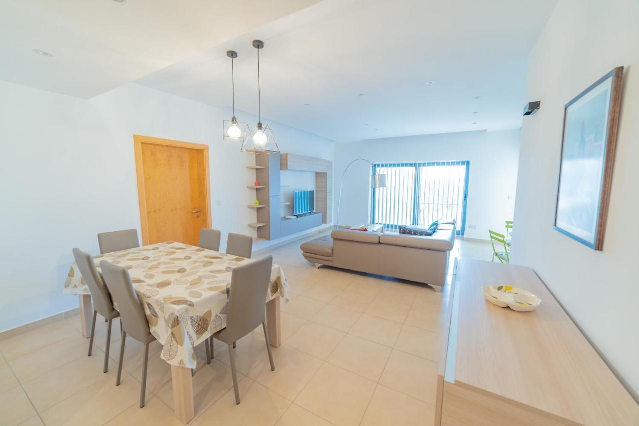 Luxury Seaview & Pool-Hosted By Sweetstay Mellieħa Buitenkant foto